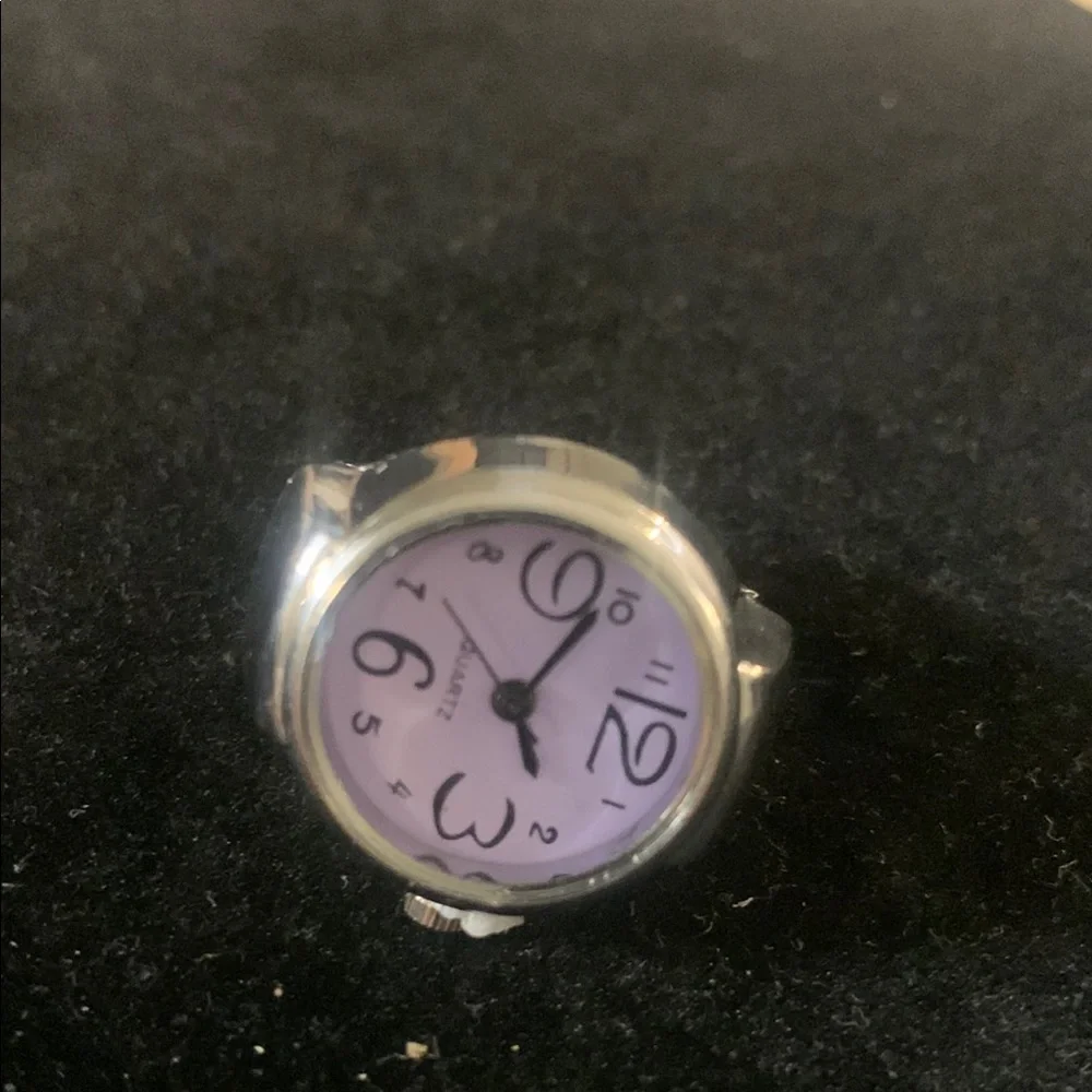 Silver Quartz Wearable Watch